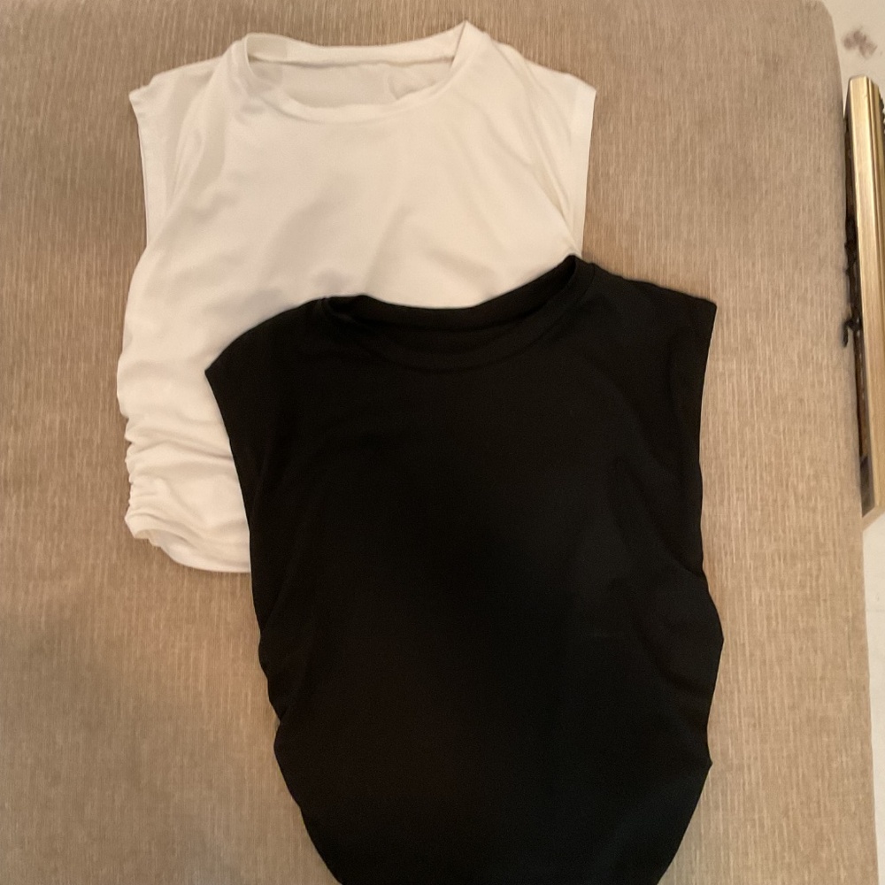 CLOTHING $5 women sleeveless tops xl - Picture 2 of 5